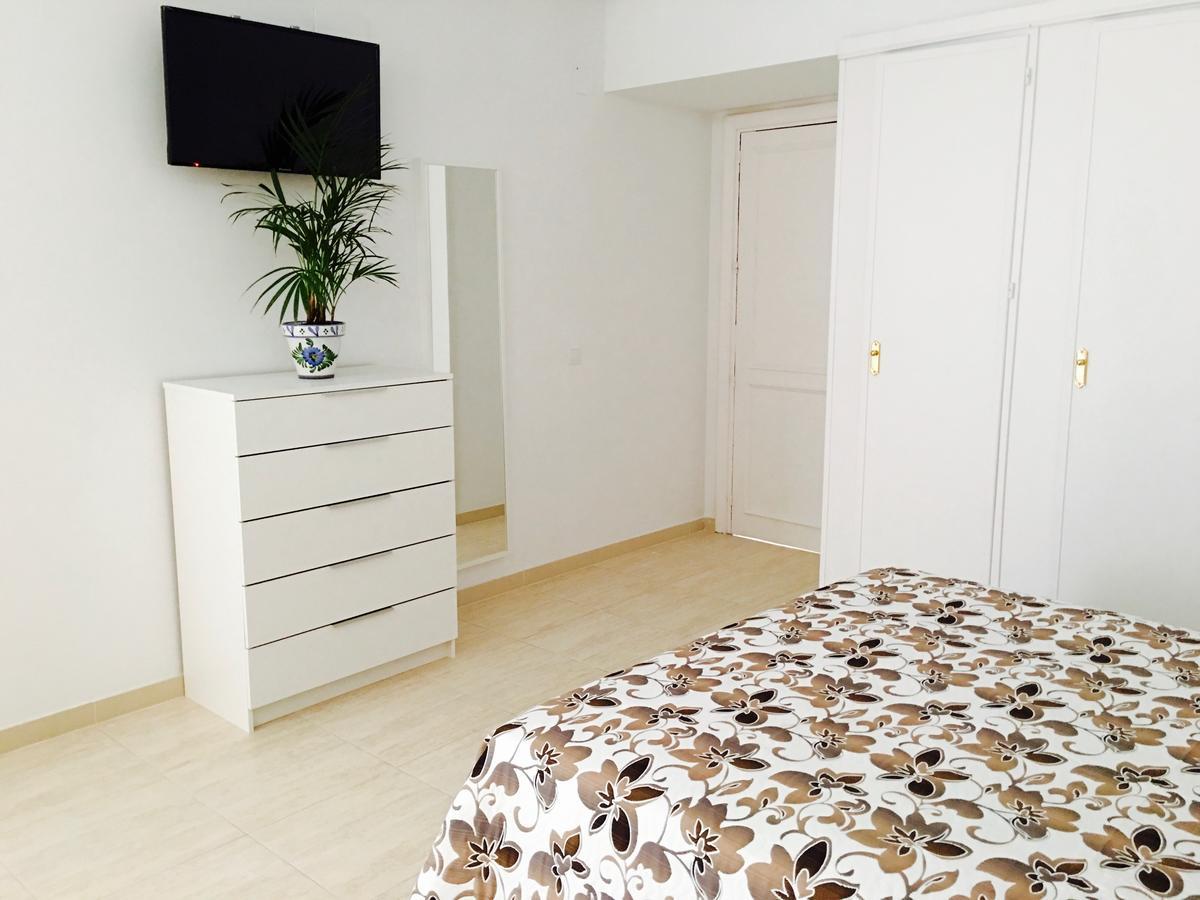 Apartamentos Carmen Teresa Torremolinos Exterior foto